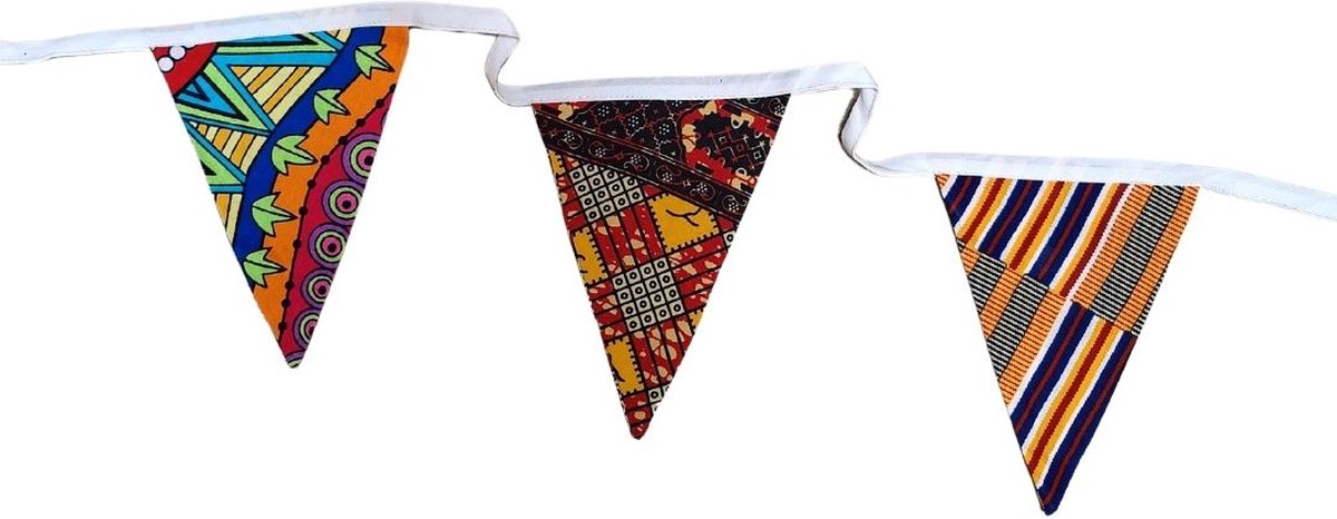 Stoffen slingers | Wit lint | Herbruikbare slingers | Goed doel | Duurzaam cadeau | Vlaggenlijn | Slingers verjaardag